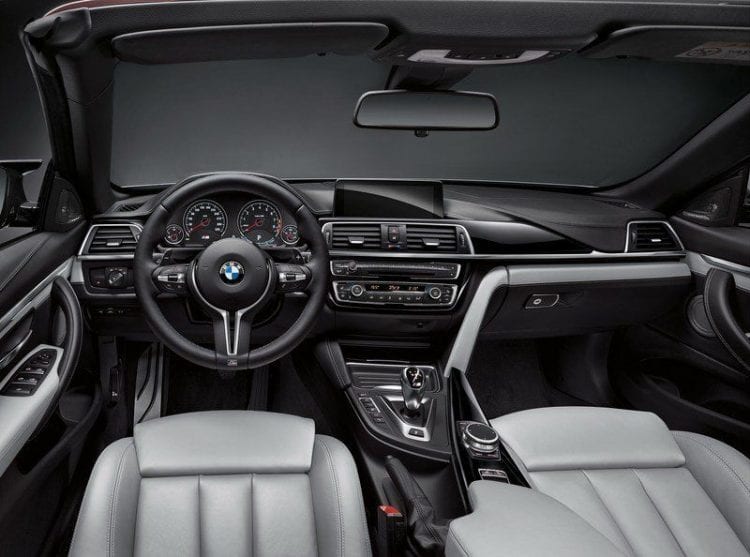 2018 BMW M4 Convertible back view