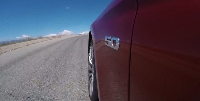Mustang vs Camaro