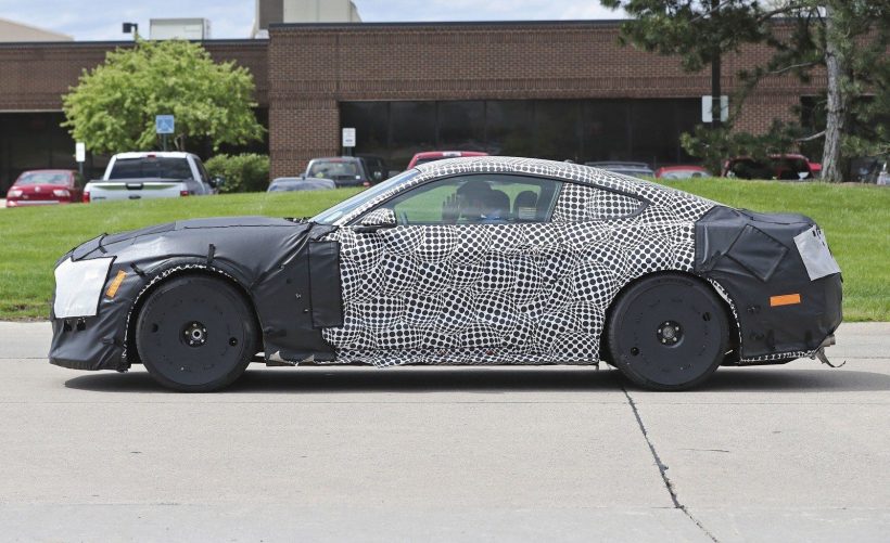 2019 Ford Mustang Shelby GT500 spy photos
